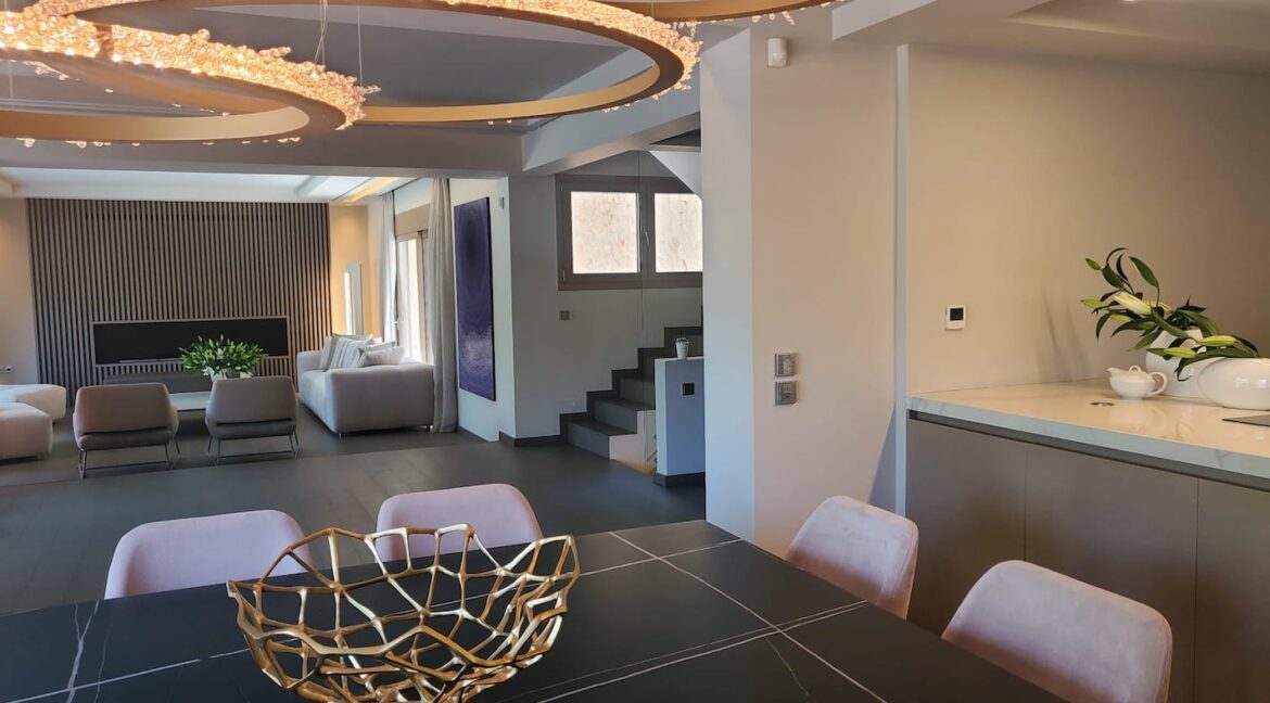 Excellent Property at Voula Athens near the sea, Villa South Athens, Villa with Pool Athens Greece 8