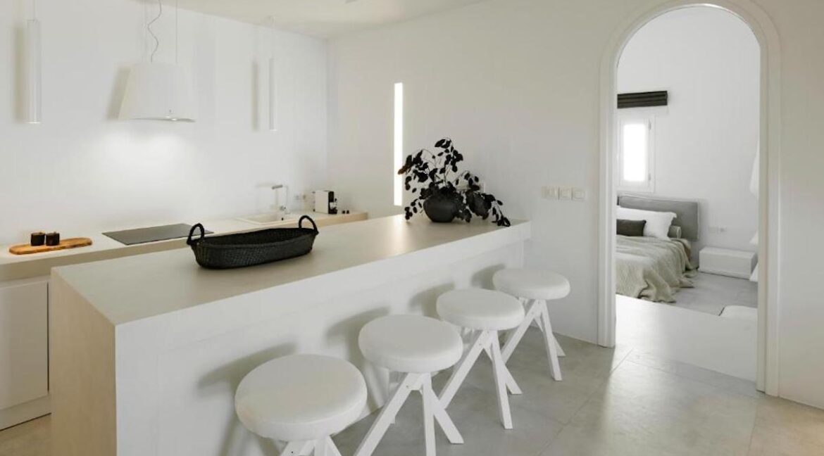 Big house Santorini for sale, Two separate apartments in Santorini Greece for sale 10
