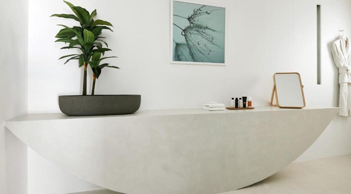 Big house Santorini for sale, Two separate apartments in Santorini Greece for sale 5