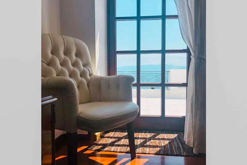 Propriété privée en bord de mer à vendre sur l'île de Spetses, près d'Athènes in 37.25869575,23.139719118007,7