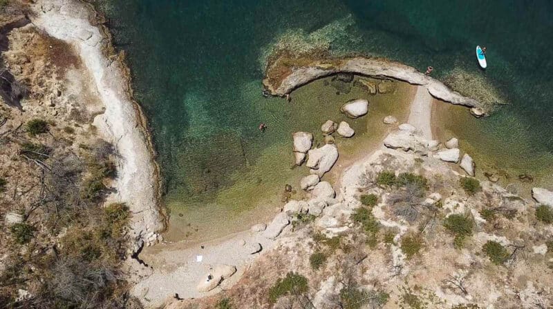 Propriété privée en bord de mer à vendre sur l'île de Spetses, près d'Athènes in 37.25869575,23.139719118007,7