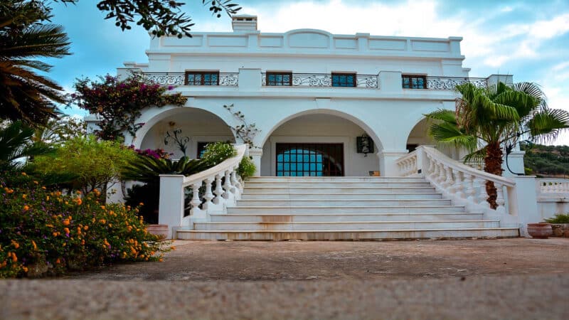 Propriété privée en bord de mer à vendre sur l'île de Spetses, près d'Athènes in 37.25869575,23.139719118007,7