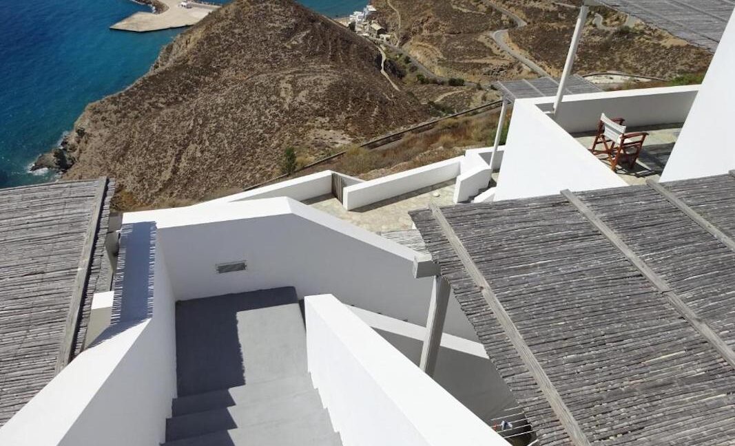 Small Hotel for sale in Cyclades, Buy hotel in Greece 2