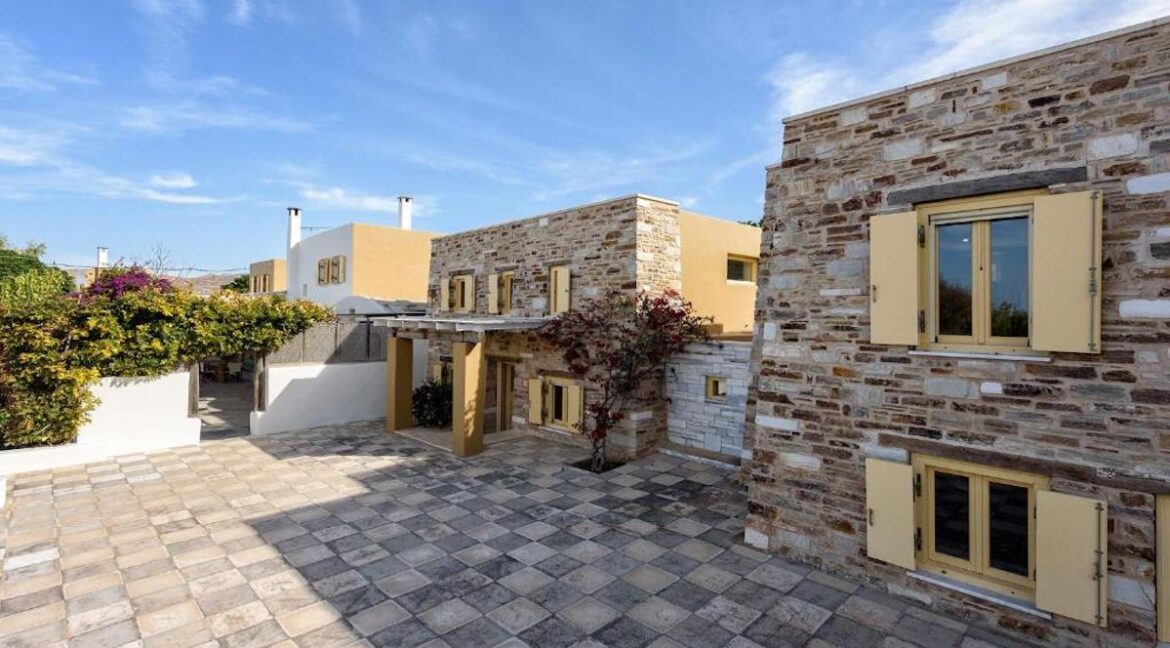 Superb Villa Paros Greece for sale, Luxury Villas Paros Cyclades 11