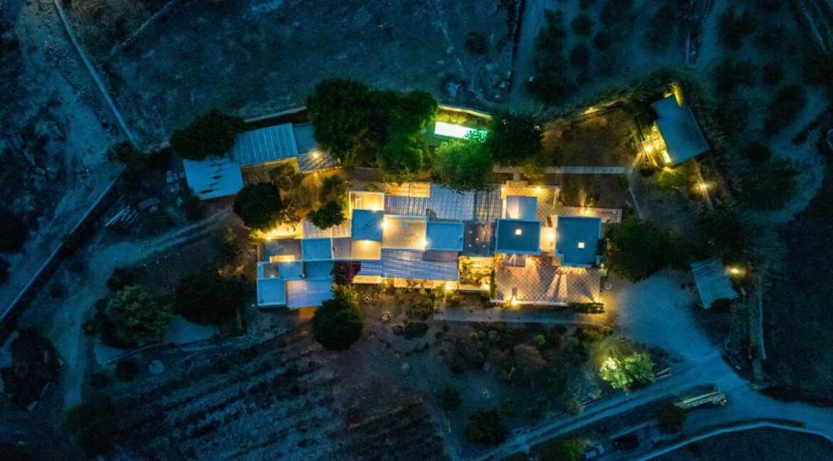 Superb Villa Paros Greece for sale, Luxury Villas Paros Cyclades 15