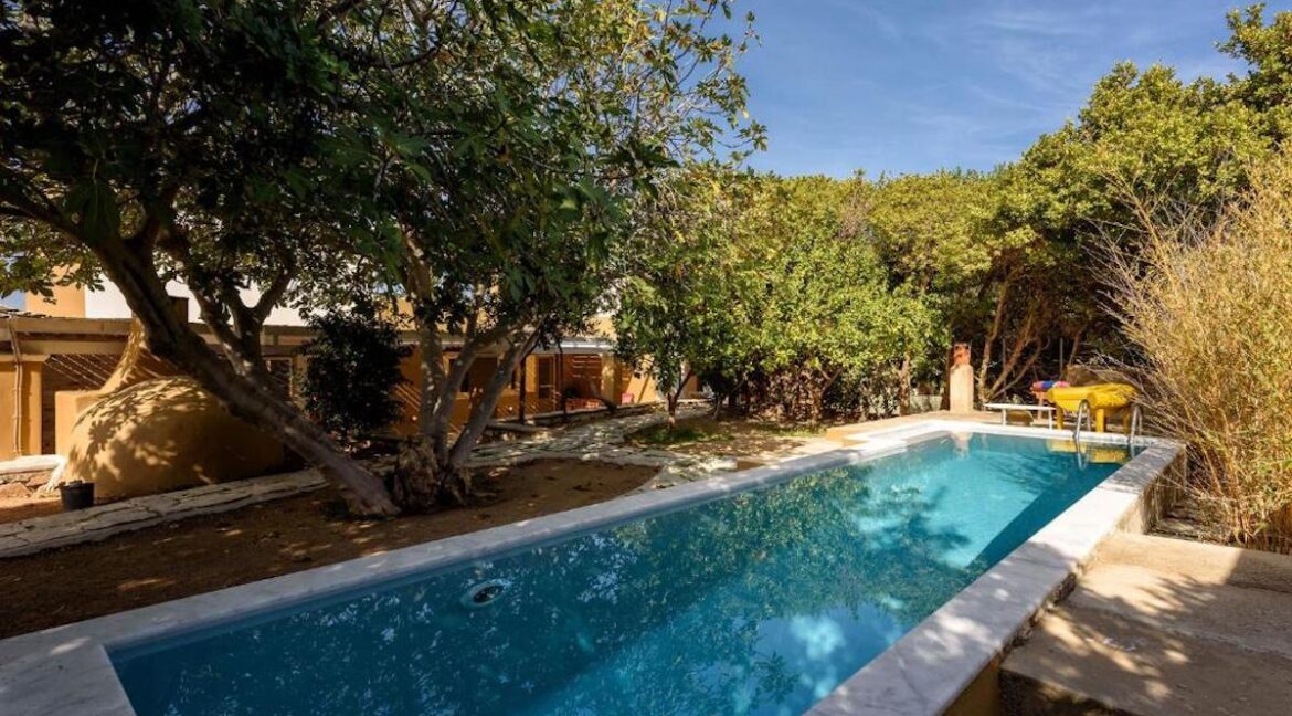 Superb Villa Paros Greece for sale, Luxury Villas Paros Cyclades 17