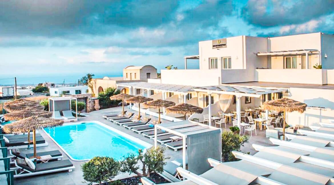 Ηotel in Santorini for sale. Find the best properties on Santorini island in Greece. Santorini Properties 1
