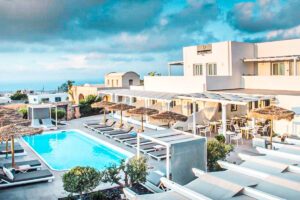 Ηotel in Santorini for sale. Find the best properties on Santorini island in Greece. Santorini Properties