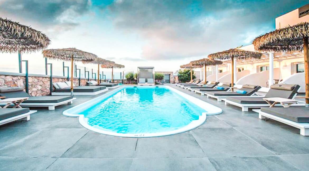 Ηotel in Santorini for sale. Find the best properties on Santorini island in Greece. Santorini Properties 11