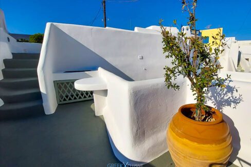 Houses in Megalochori Santorini, Buy House Santorini Greece 22