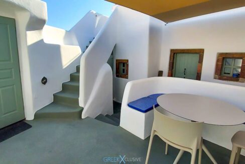 Houses in Megalochori Santorini, Buy House Santorini Greece 23