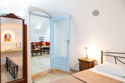 Property Santorini Pyrgos, Buy House Santorini Greece 32
