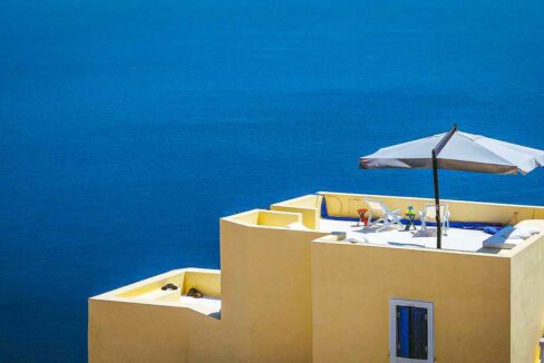 Property on the edge of the Caldera Santorini, Buy Property Santorini Greece 11