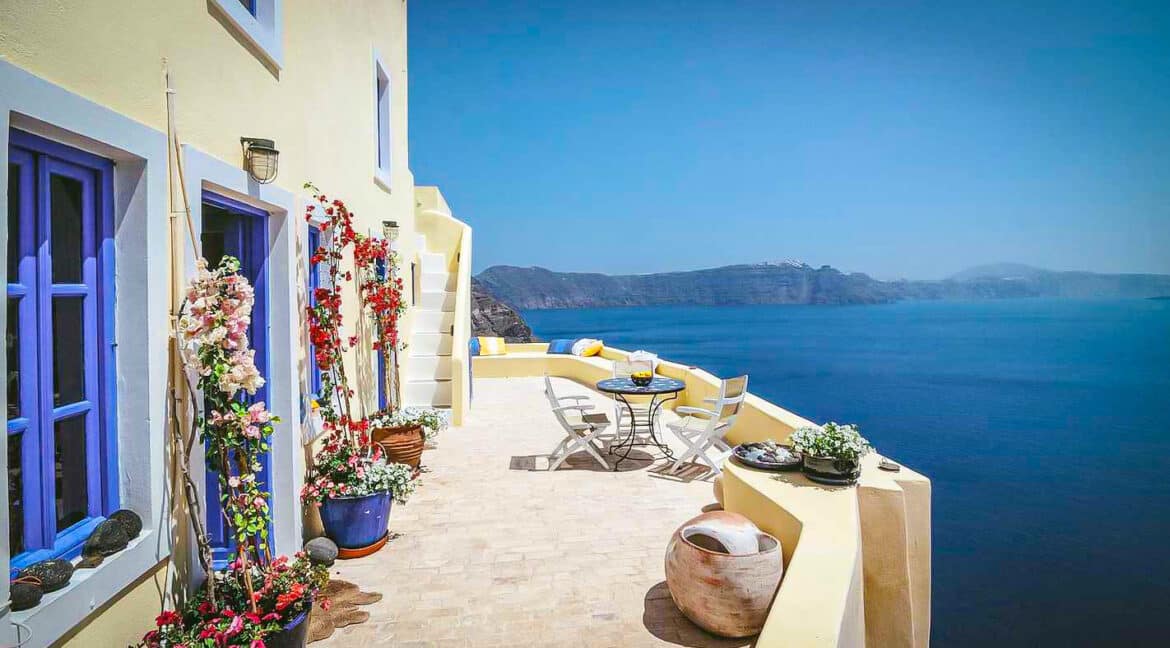 Property on the edge of the Caldera Santorini, Buy Property Santorini Greece 14