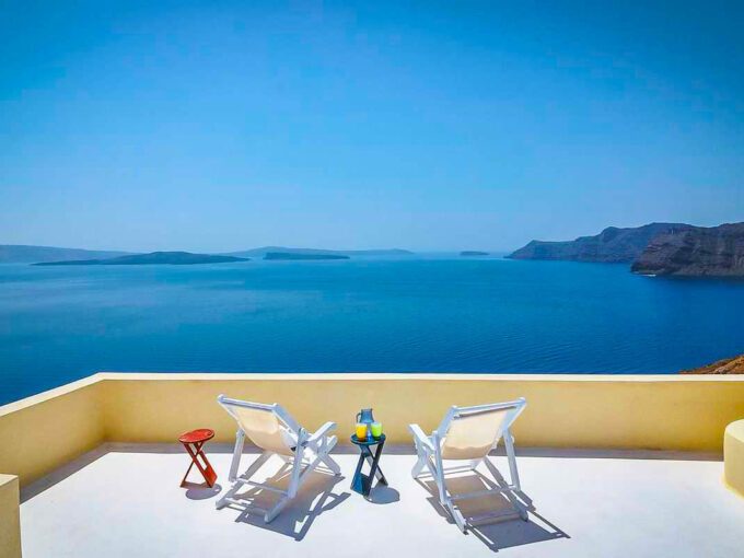 Property on the edge of the Caldera Santorini, Buy Property Santorini Greece