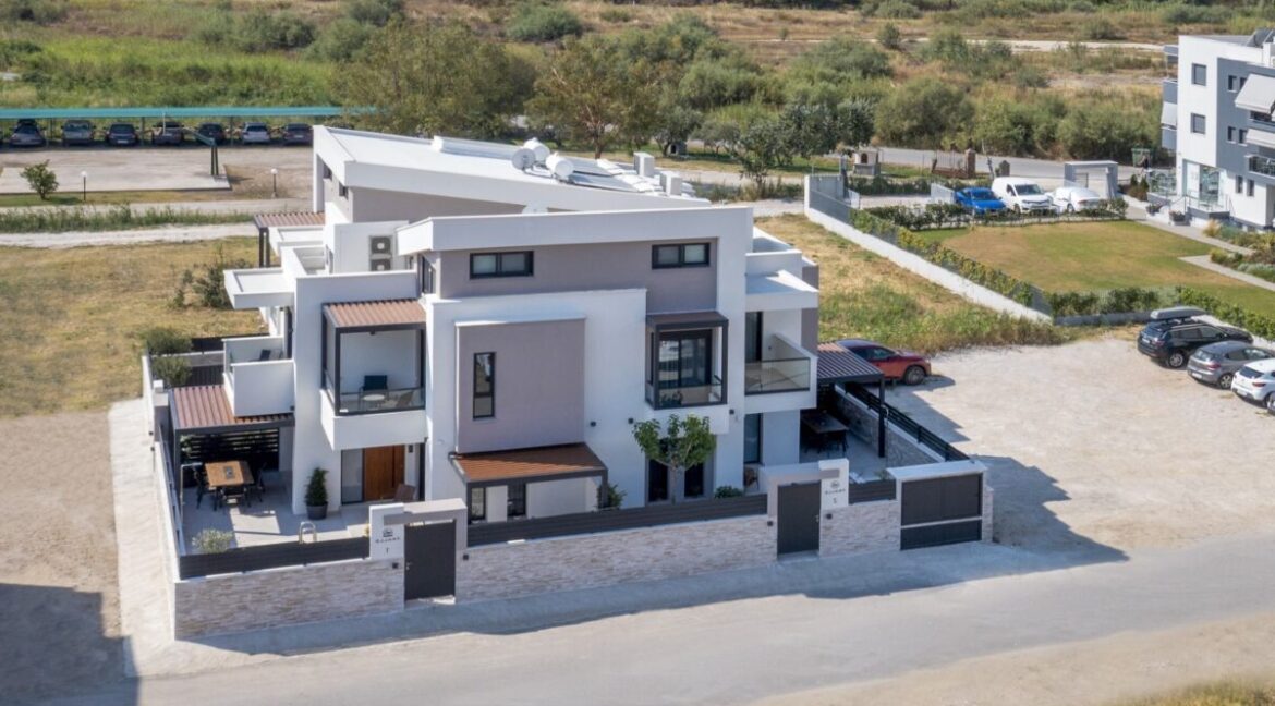 New Construction Minimal Houses for Sale Halkidiki , Neos Marmaras