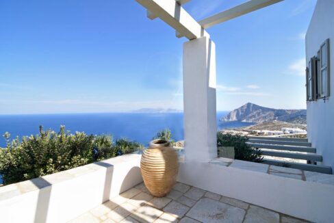 Sea view villa for sale Folegandros Island Greece. Villa for Sale in Greek Island 2