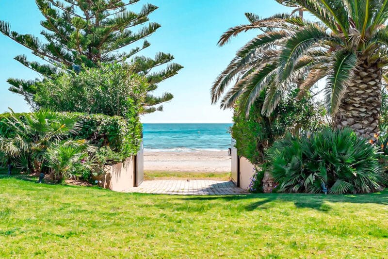 Seafront Property Attica Lagonisi for sale, Luxury Seafront Property in Athens Greece