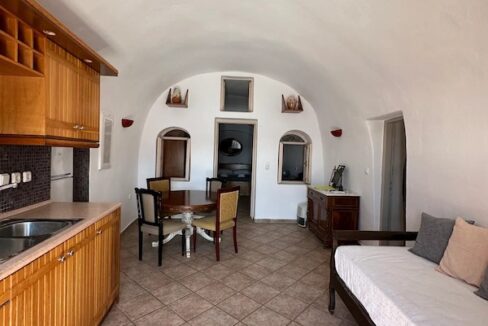 Cave House at Oia of Santorini and Caldera View 11