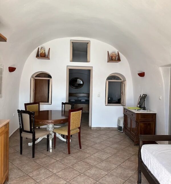 Cave House at Oia of Santorini and Caldera View 7