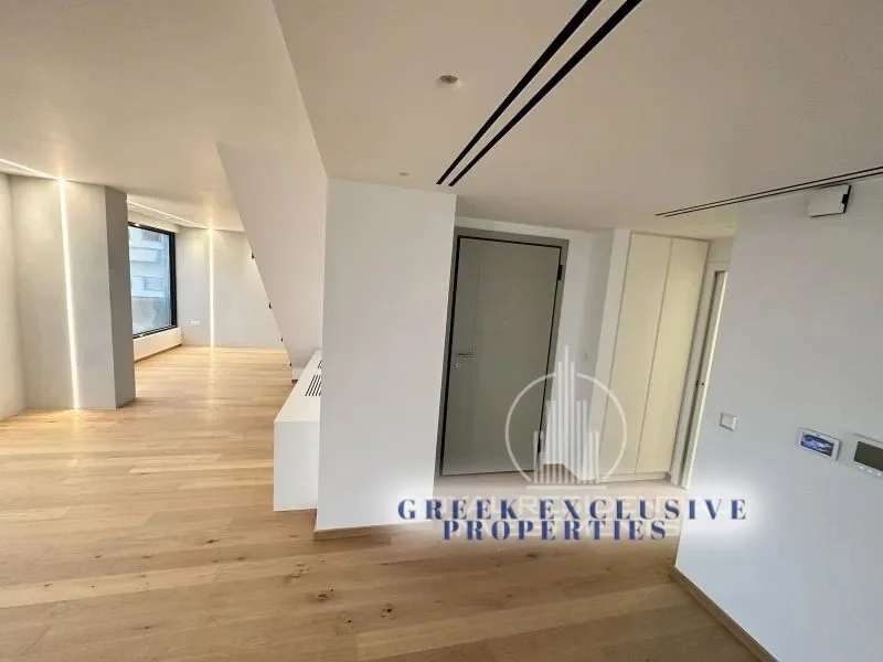 Luxurious Maisonette in South Voula Athens 12