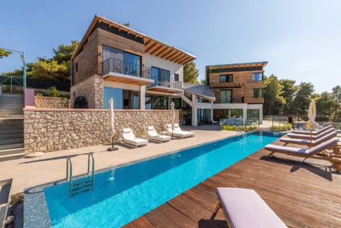 Luxurious Villa for sale in Lefkada 10