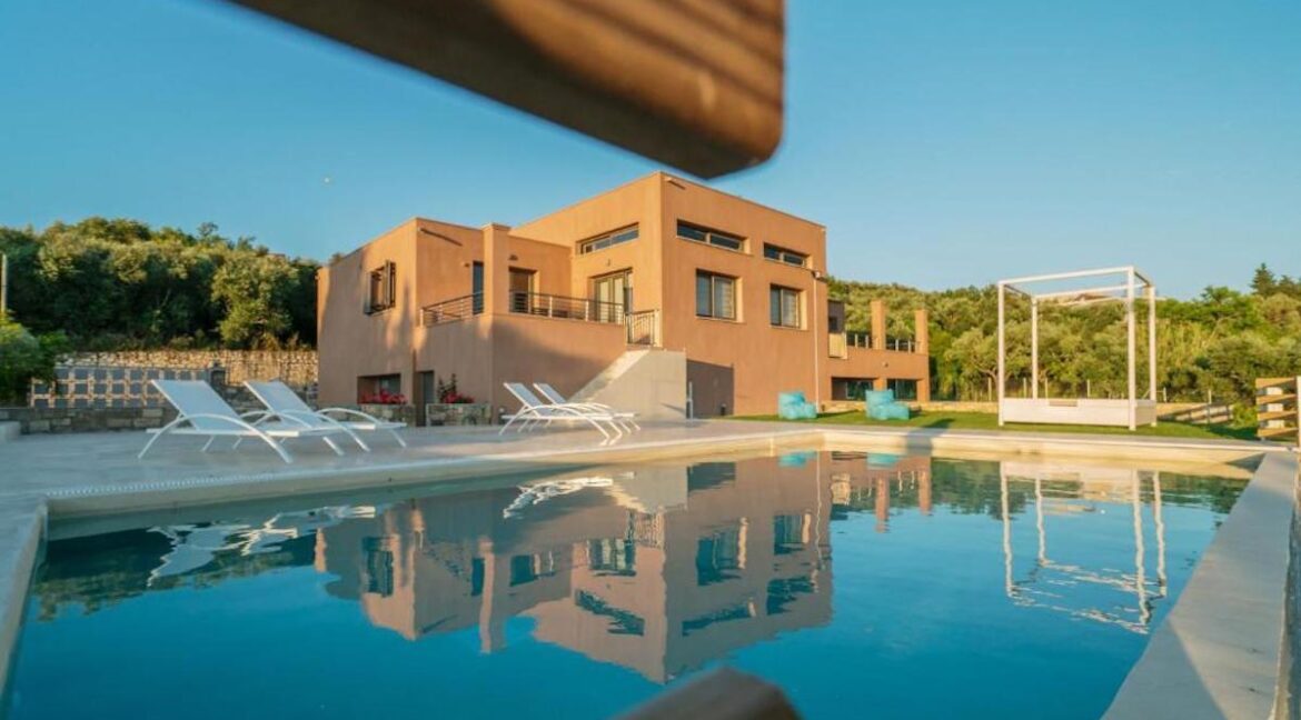 Luxury Villa Zakynthos Greece for sale. Properties Zakynthos Greece 35