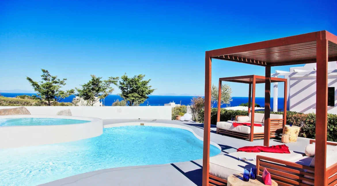 Luxury villa in Santorini for Sale, Real Estate Santorini, Property with Pool in Santorini, Villas for sale in Santorini1