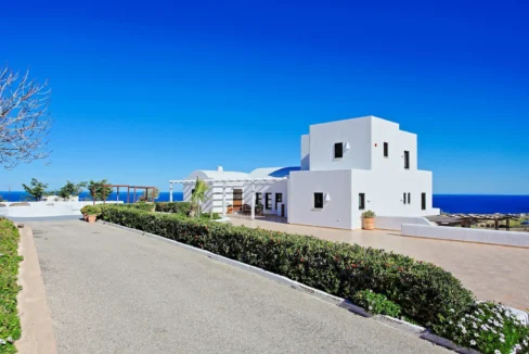 Luxury villa in Santorini for Sale, Real Estate Santorini, Property with Pool in Santorini, Villas for sale in Santorini4