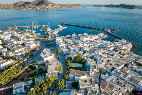 Property in the center of Paros Naoussa, Paros Properties1