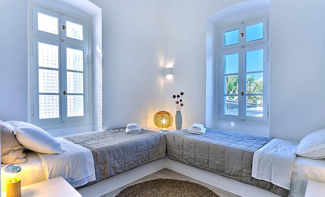 Property in the center of Paros Naoussa, Paros Properties10