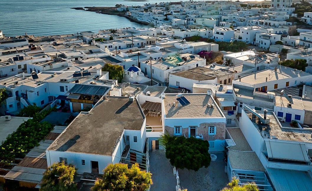 Property in the center of Paros Naoussa, Paros Properties2