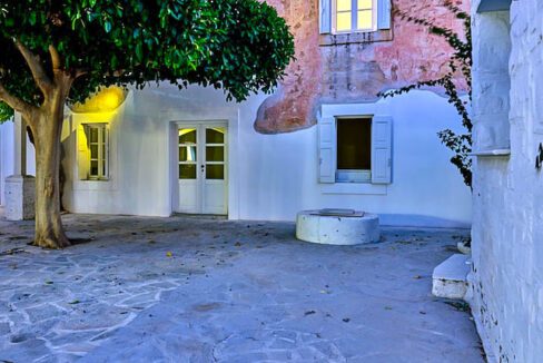Property in the center of Paros Naoussa, Paros Properties3