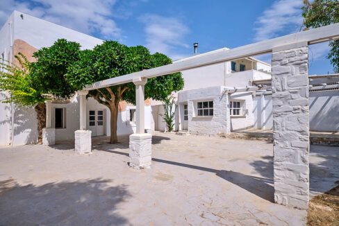 Property in the center of Paros Naoussa, Paros Properties5