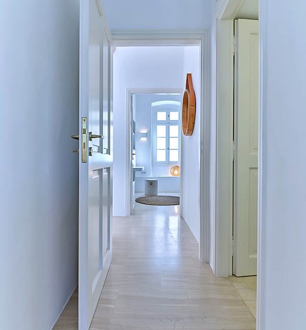 Property in the center of Paros Naoussa, Paros Properties7