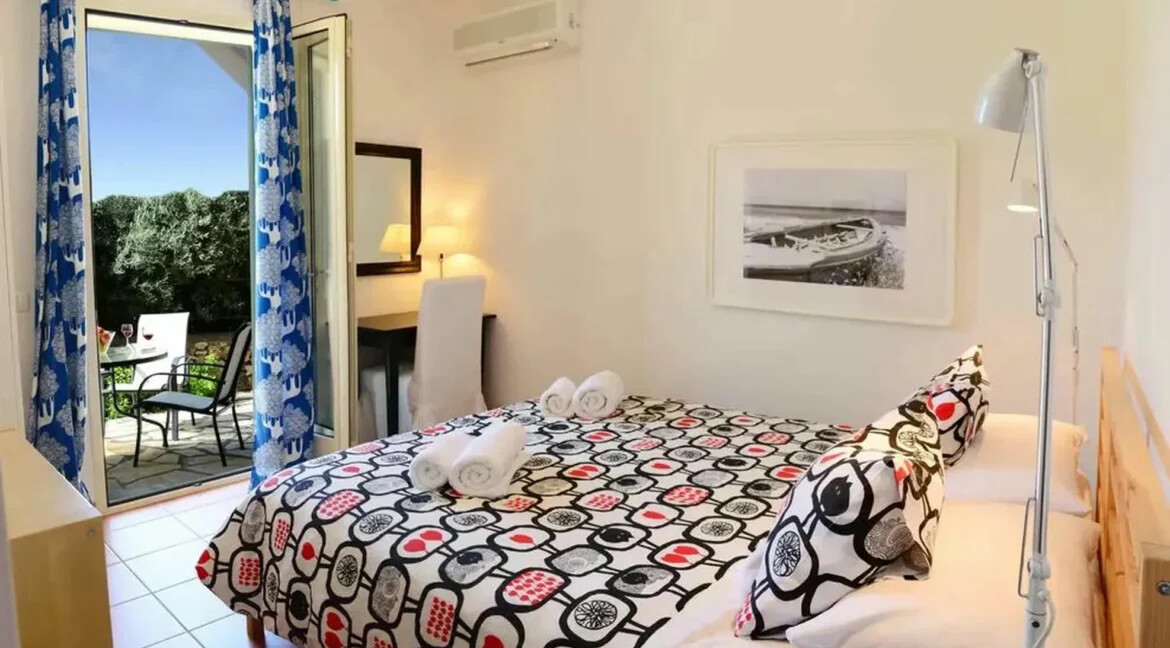 Sea View Villa in West Lefkada for sale 11