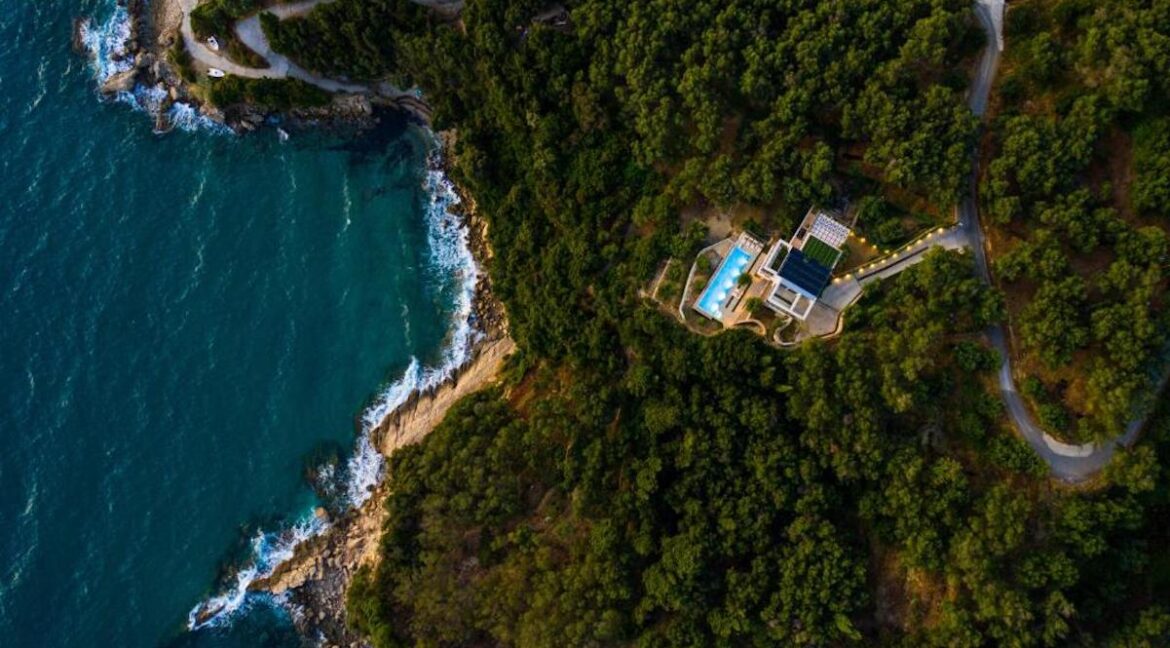 Seafront Villa In West Corfu for sale, Corfu Properties 32
