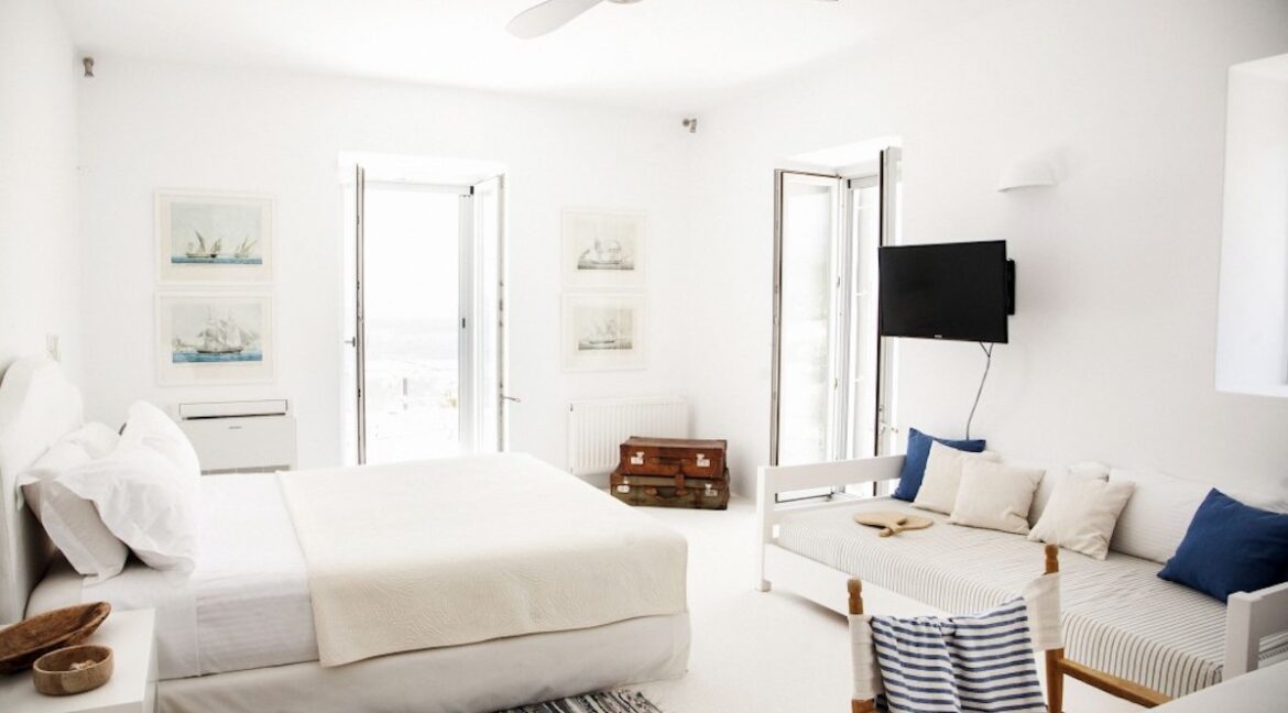 Seafront Villa Paros Greece for sale, Beachfront Property for sale Paros island 11