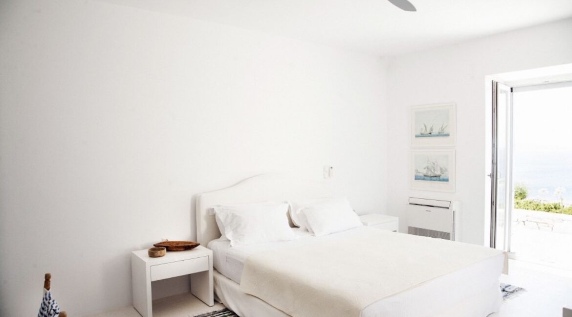 Seafront Villa Paros Greece for sale, Beachfront Property for sale Paros island 3