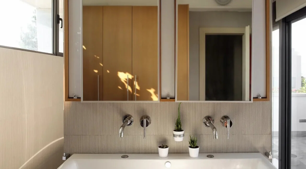 Seafront Villa near Athens with private beach, Chalkida Greece 3