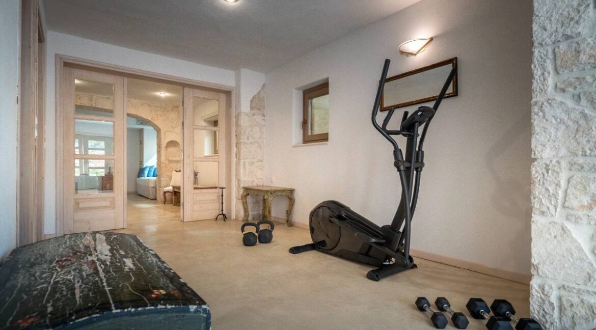 Seafront villa in Zakynthos for sale, Property Zakynthos Greece 1