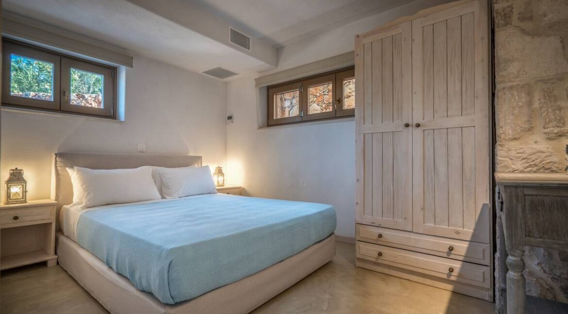 Seafront villa in Zakynthos for sale, Property Zakynthos Greece 10