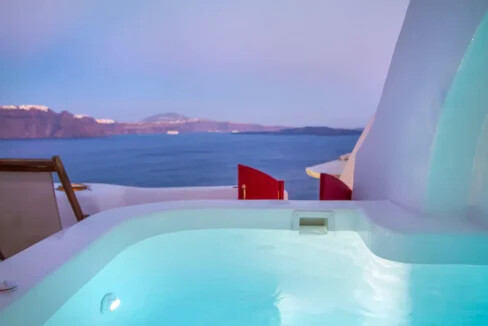 Award winning caves for sale in Oia Santorini 3