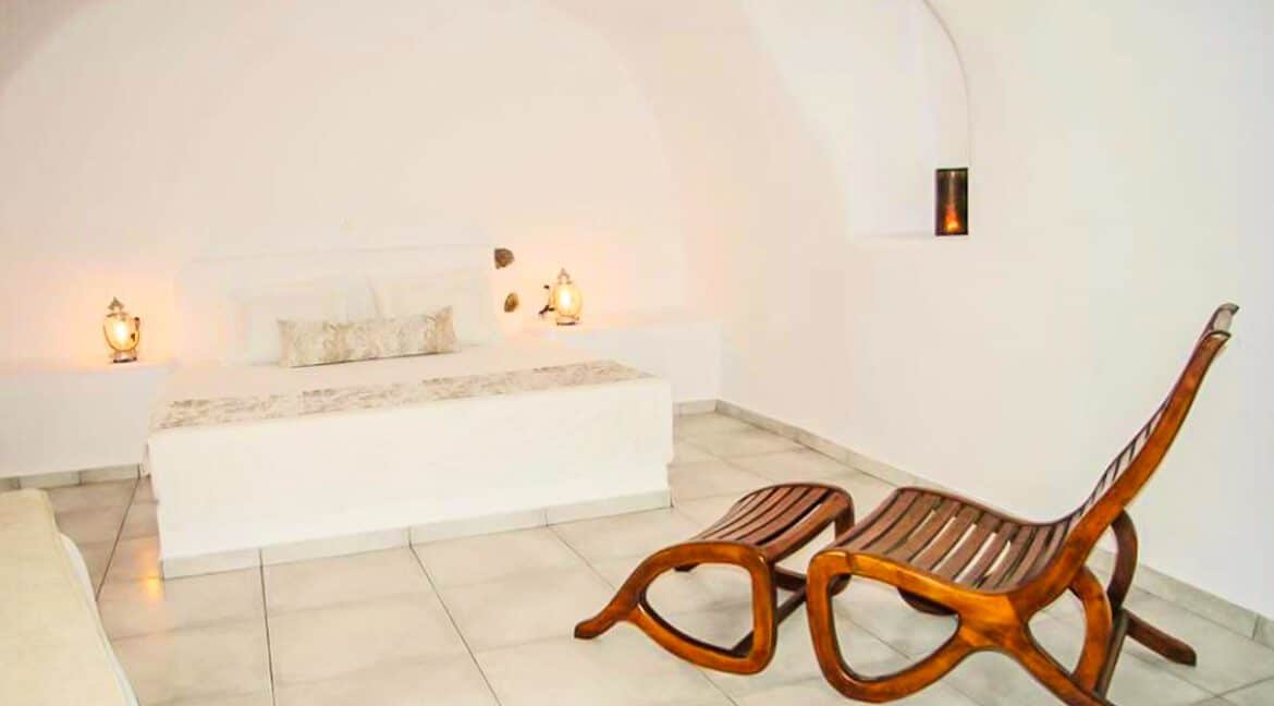 Cave house for Sale Santorini Greece. The best Properties in Greece 12