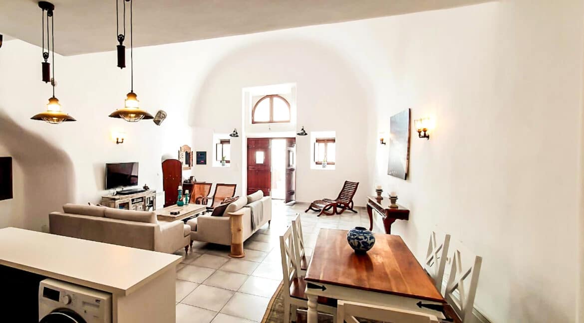 Cave house for Sale Santorini Greece. The best Properties in Greece 13