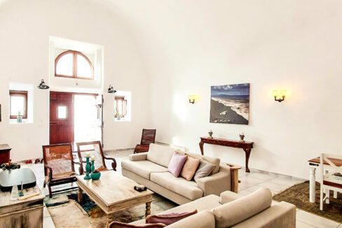 Cave house for Sale Santorini Greece. The best Properties in Greece 15