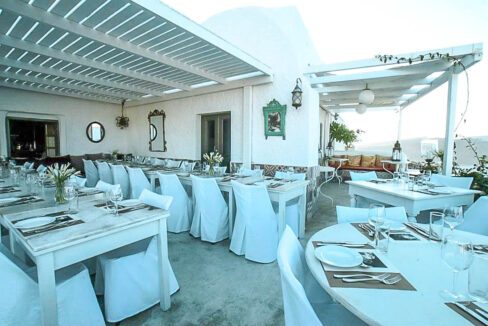 Caves Oia Santorini for sale. Best Properties in Santorini Greece 1