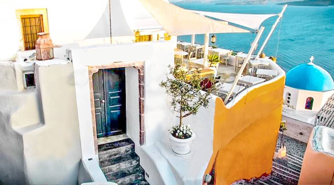 Caves Oia Santorini for sale. Best Properties in Santorini Greece 2 copy
