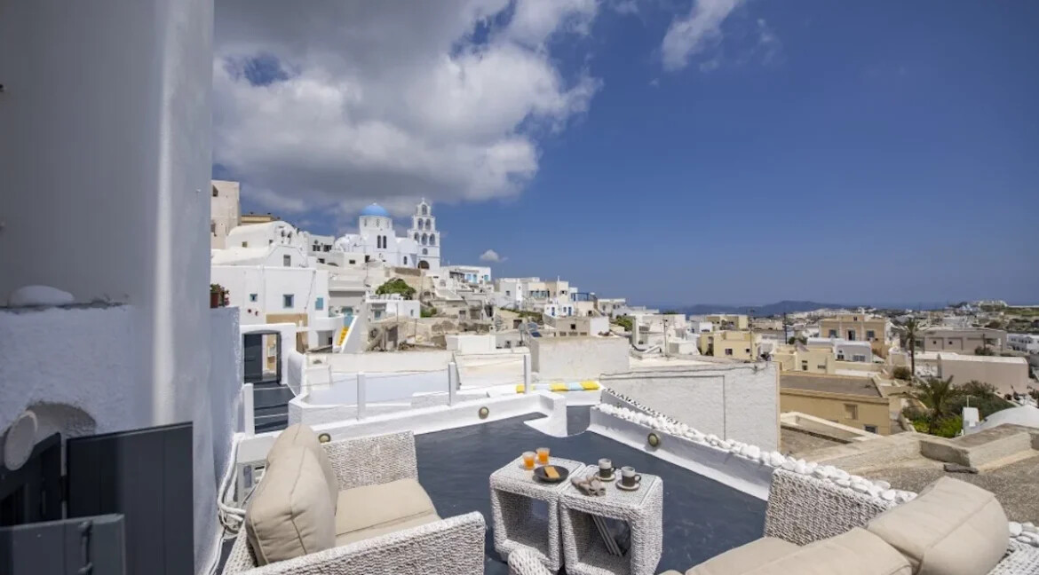 Exceptional Property in Santorini Pyrgos 1
