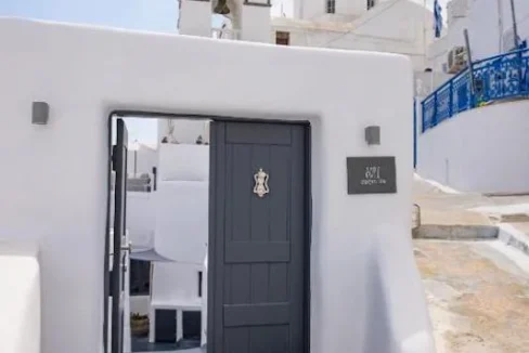 Exceptional Property in Santorini Pyrgos 21